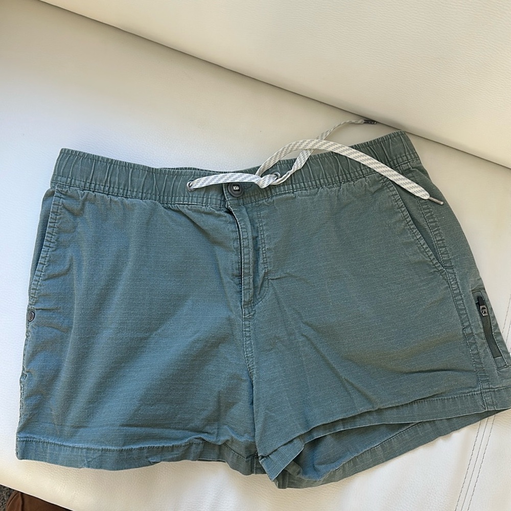 Vuori Ripstop Shorts Army Green DuraTerra Mid Rise Hiking Outdoor Gorpcore-M